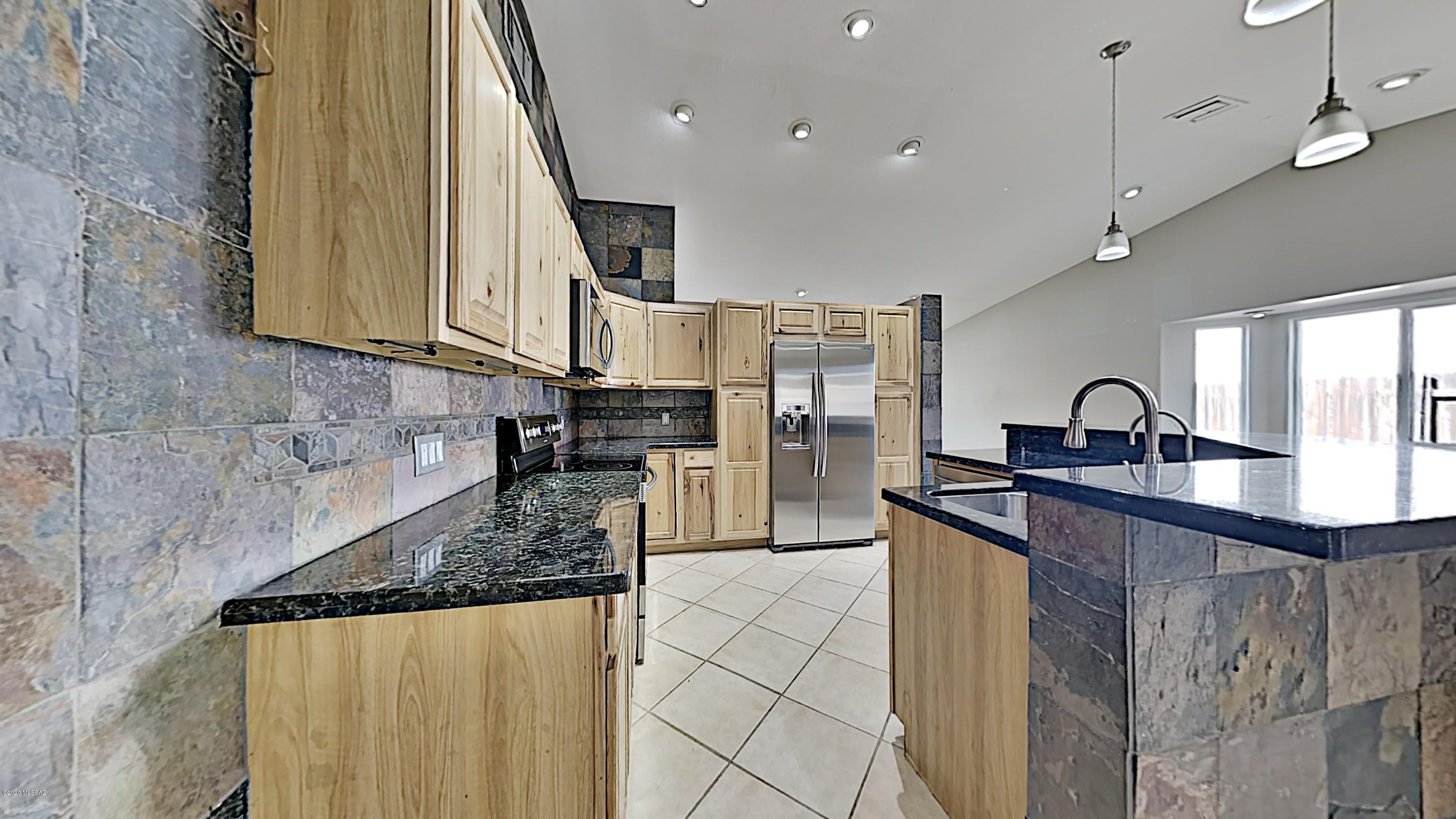 2766 West Sunset Road Tucson, AZ 85741 - Photo 9 of 21