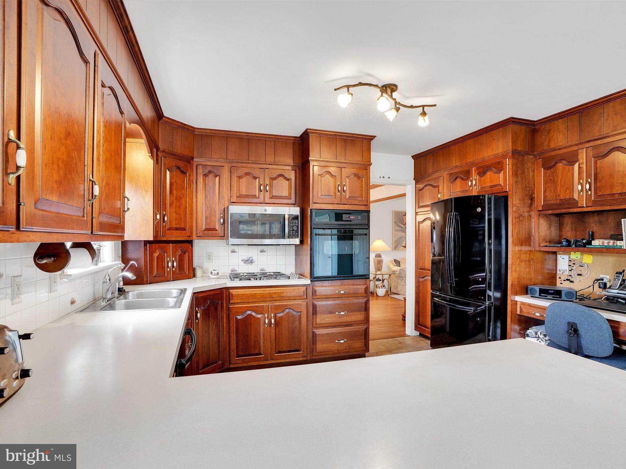 49 Glenbrook Road Leola, PA 17540 - Photo 9 of 30 Gallery Image 9