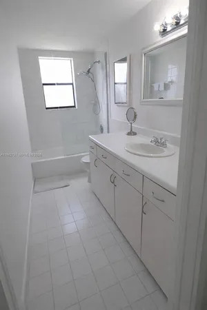 $1,700 | 500 Northeast 2nd Street, Unit 221, Dania Beach, FL 33004