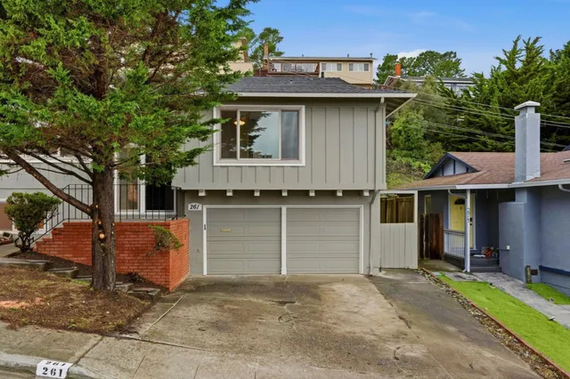 an empty room with window