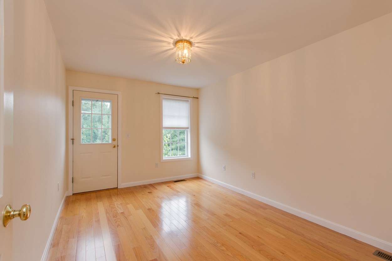 35 Pleasant Street Windham, NH 03087 - Photo 13 of 29