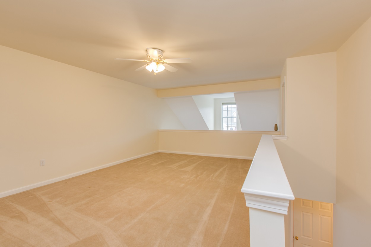 35 Pleasant Street Windham, NH 03087 - Photo 18 of 29