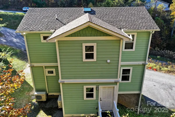 $275,000 | 12 Lila Lane, Leicester, NC 28748