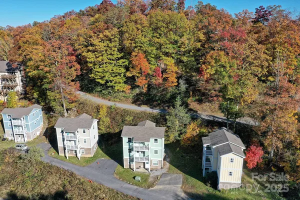 $275,000 | 12 Lila Lane, Leicester, NC 28748