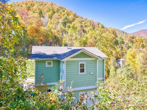 $275,000 | 12 Lila Lane, Leicester, NC 28748