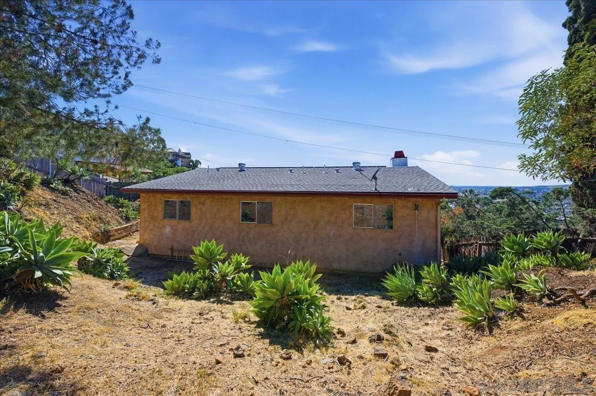 2017 Grand Spring Valley Spring Valley, CA 91977 - Photo 33 of 34