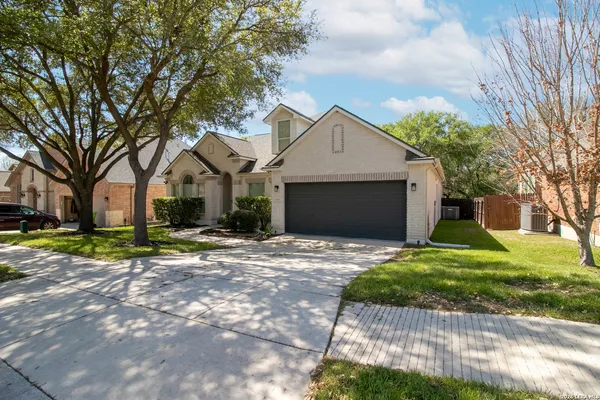 $3,300 | 15923 Socorro Falls, Helotes, TX 78023