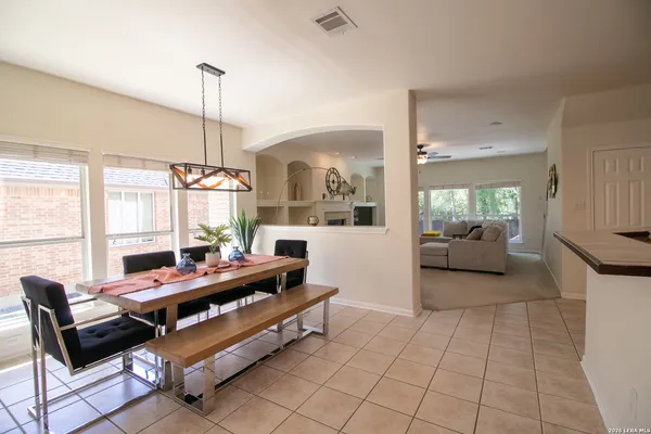 $3,300 | 15923 Socorro Falls, Helotes, TX 78023