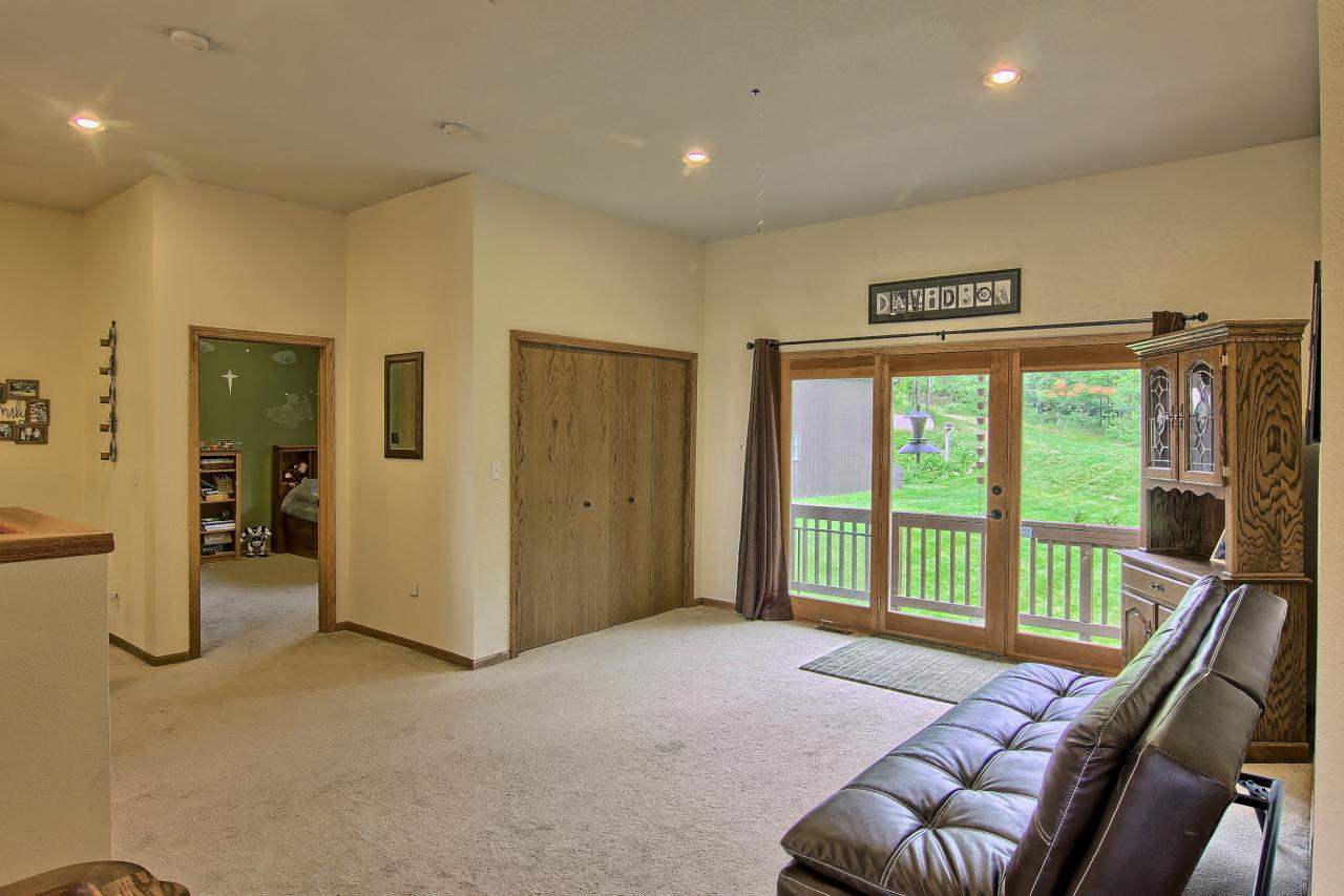10732 Deal Road Williamsburg, MI 49690 - Photo 10 of 34 1813191-9.JPG