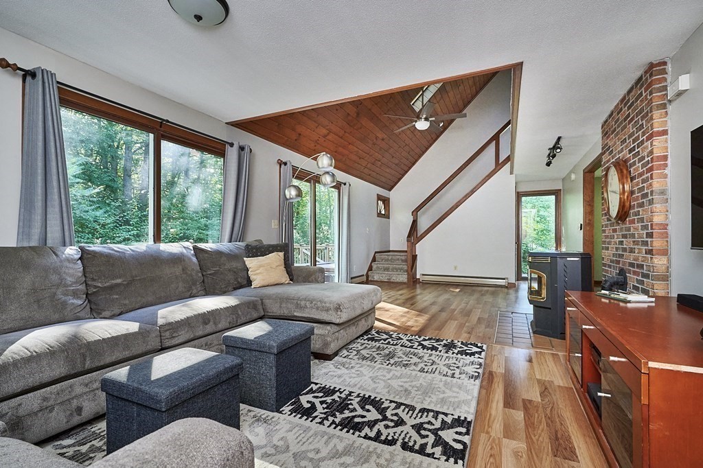 43 Coleman Road Southampton, MA 01073 - Photo 5 of 39 Gallery Image 5