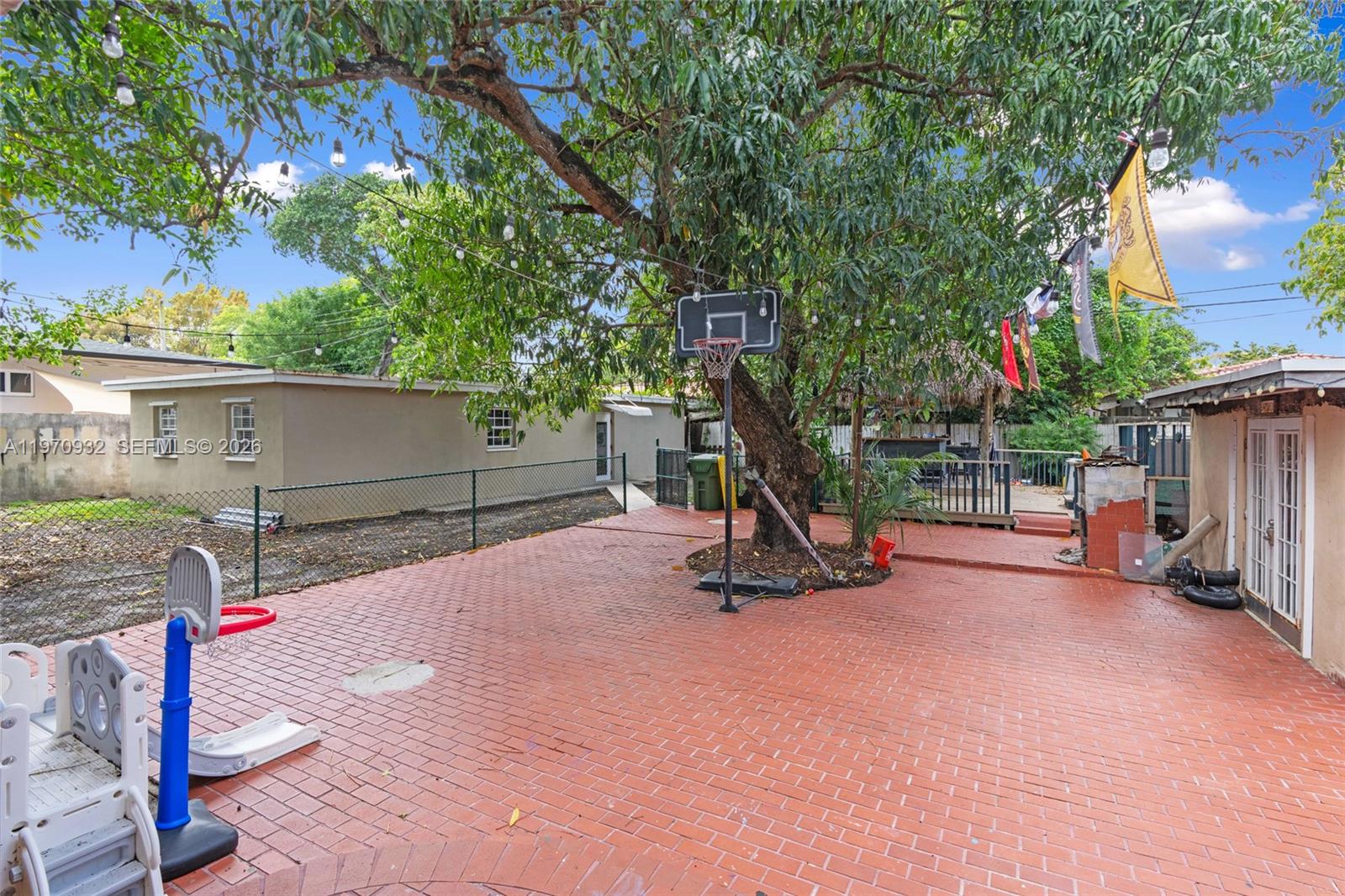 700 Southwest 44th Place Miami, FL 33134 - Photo 24 of 48