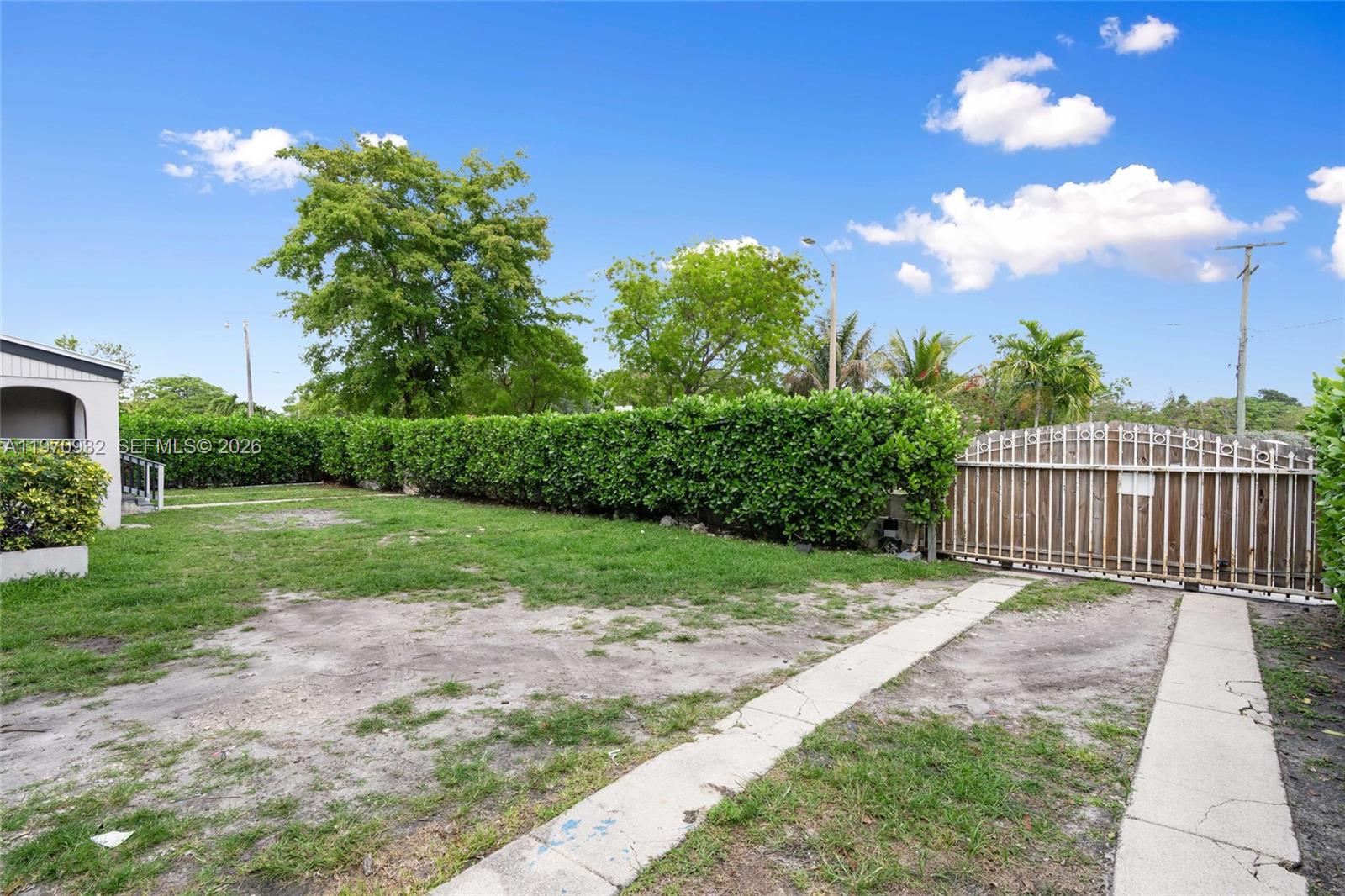 700 Southwest 44th Place Miami, FL 33134 - Photo 7 of 48