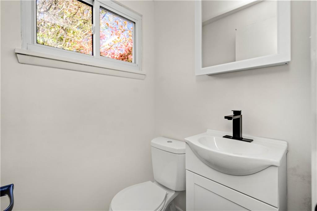 3523 Willett Road Pittsburgh, PA 15227 - Photo 21 of 31 Gallery Image 21