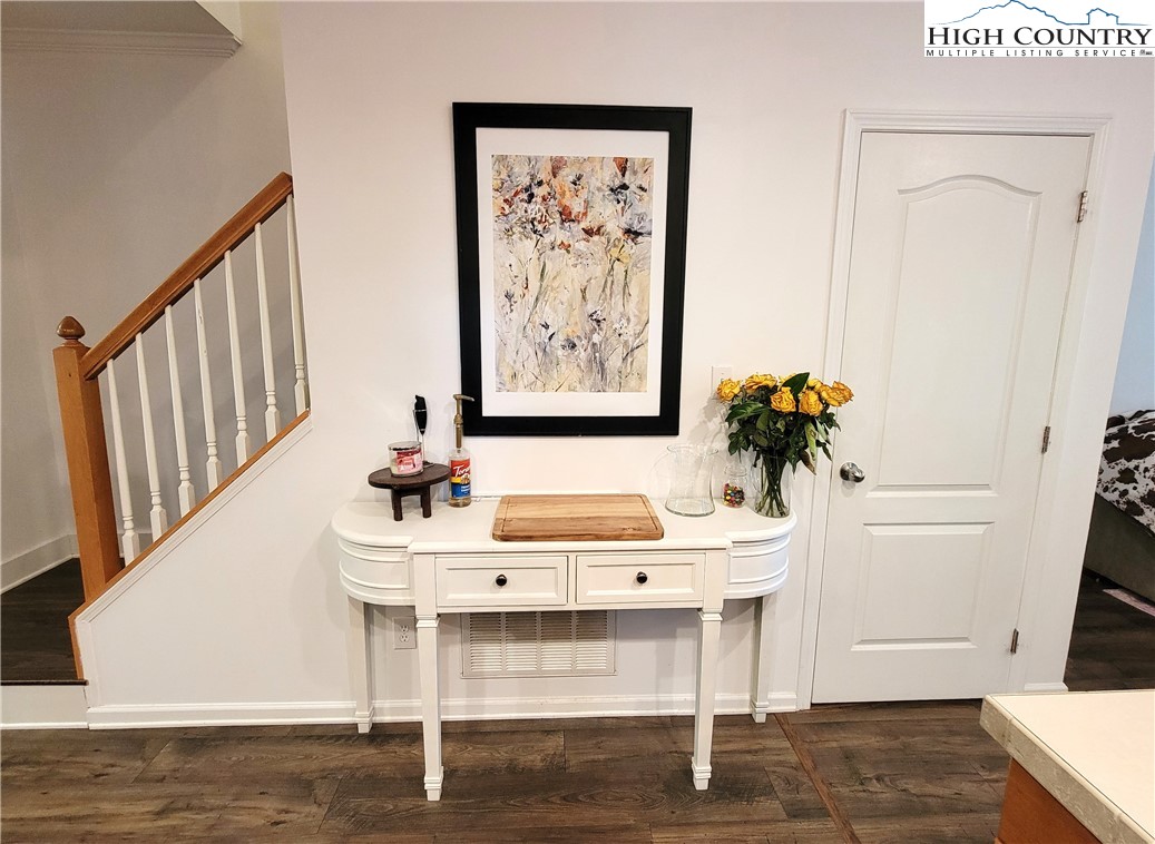107 Stratford Lane, Unit 24B Boone, NC 28607 - Photo 18 of 45 a dining room with furniture and window