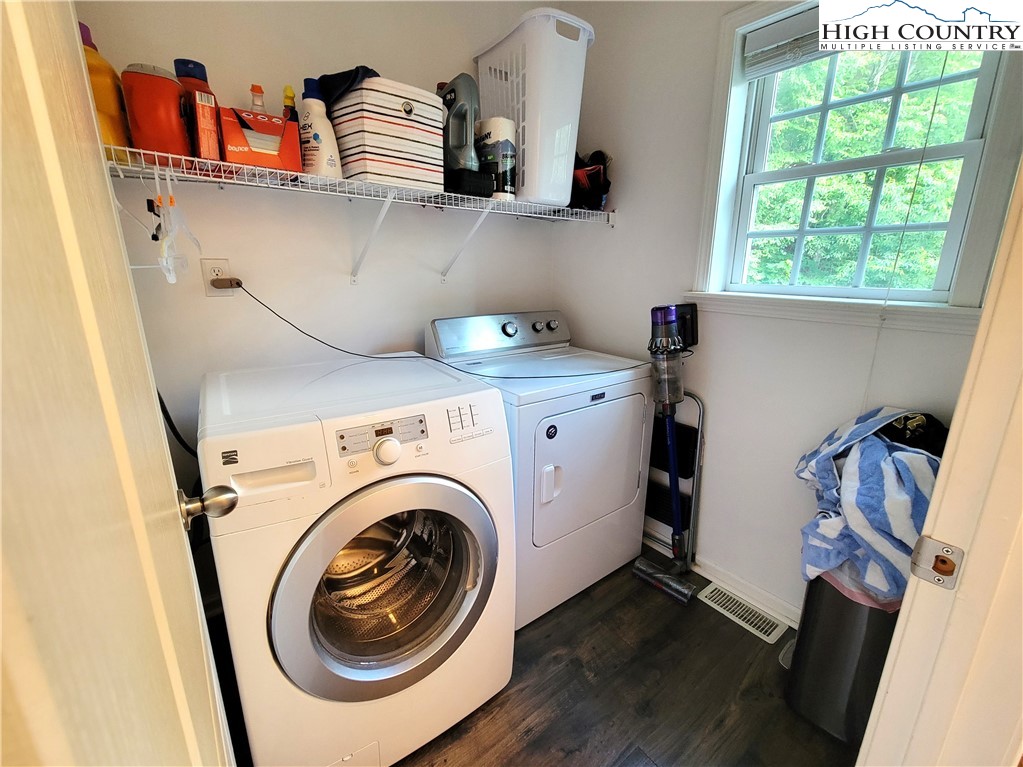 107 Stratford Lane, Unit 24B Boone, NC 28607 - Photo 19 of 45 a utility room with dryer and washer