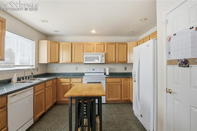 6945 Battle Mountain Road Colorado Springs, CO 80922 - Photo 8 of 32 Gallery Image 8