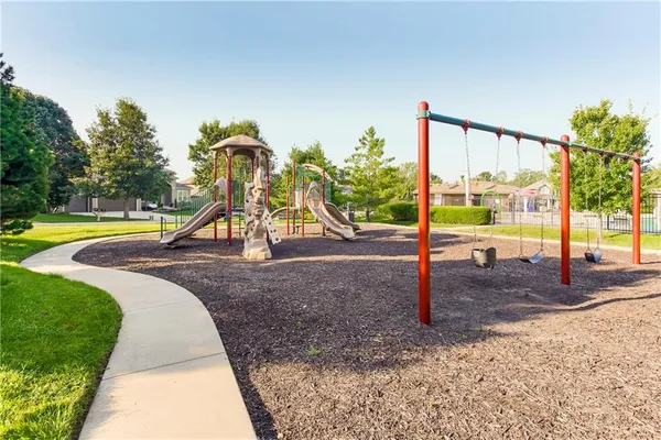$780,945 | 16377 West 166th Place, Olathe, KS 66062