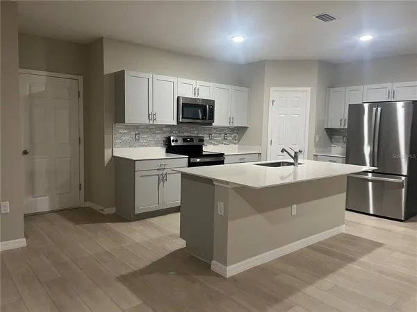 $2,300 | 34209 Scarlet Sage Court, Wesley Chapel, FL 33545