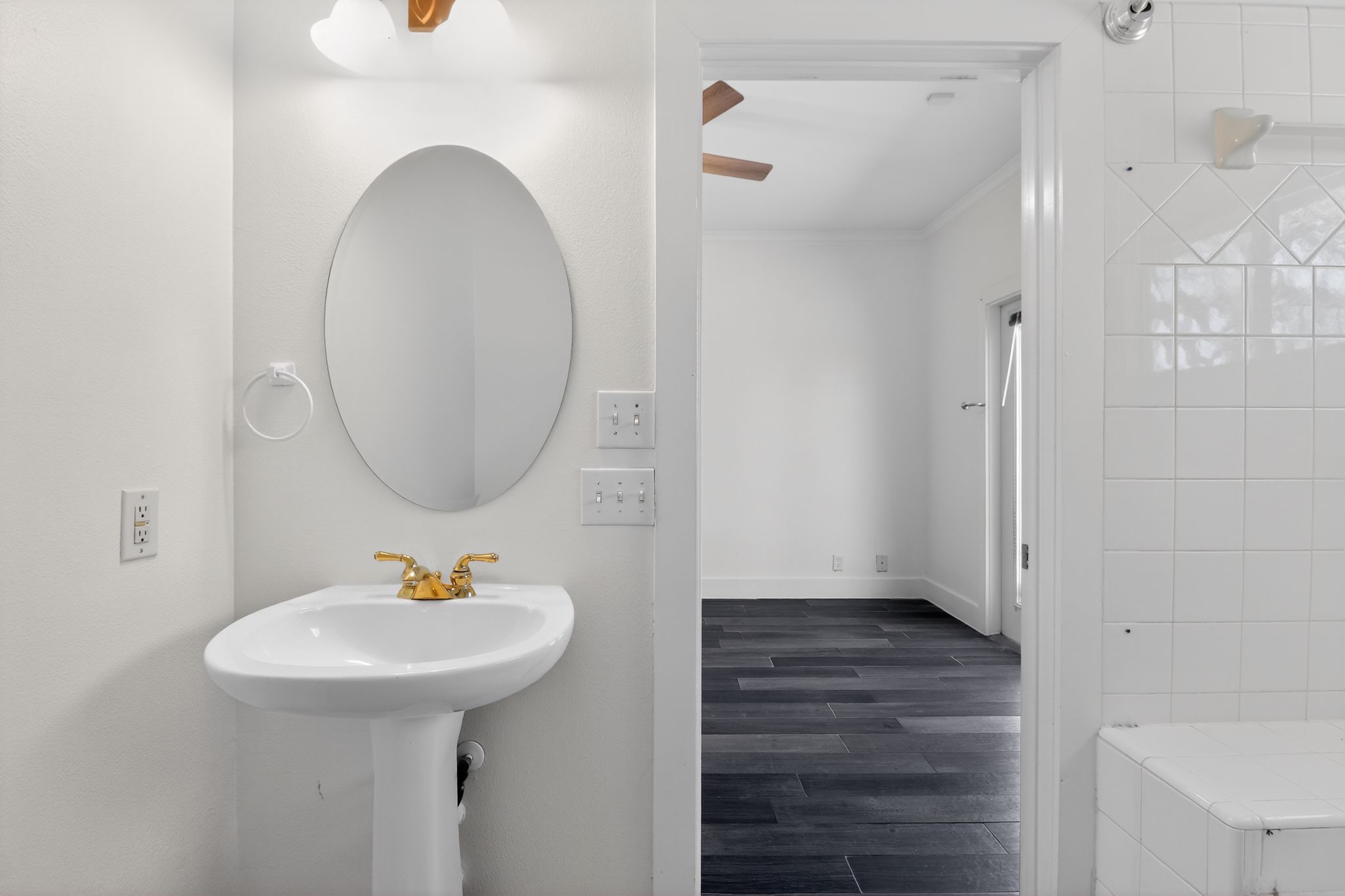 3614 South 2nd Street Austin, TX 78704 - Photo 24 of 40 a bathroom with a sink and a mirror