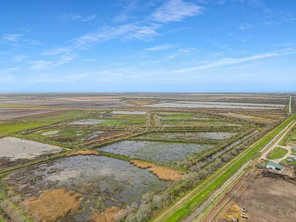 $2,300,000 | 0 County Road 210, Danbury, TX 77534