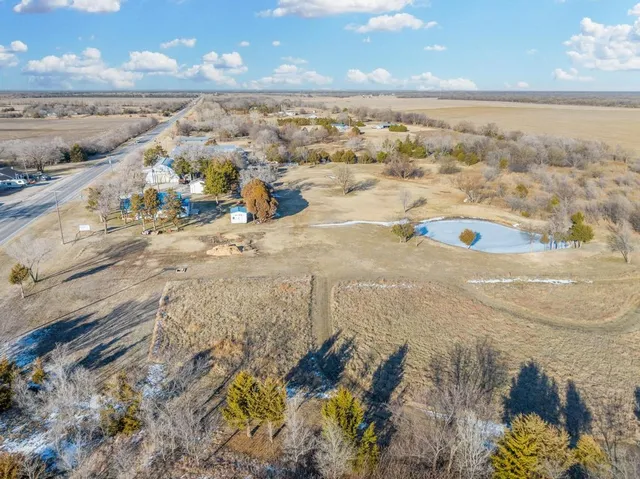 $435,000 | 760 North West Road, Wellington, KS 67152