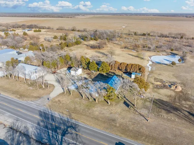 $435,000 | 760 North West Road, Wellington, KS 67152