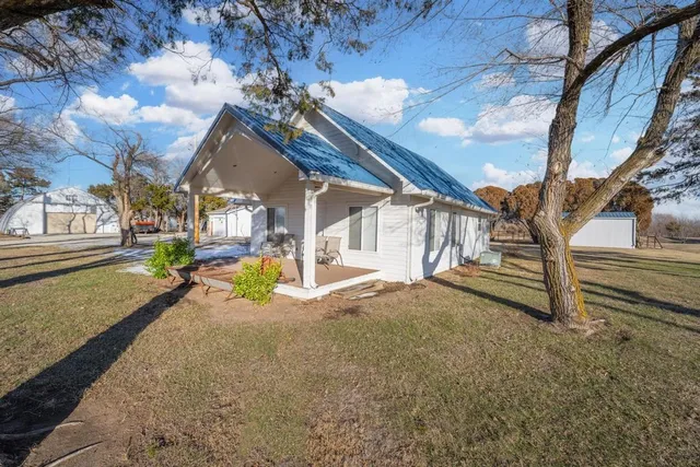 $435,000 | 760 North West Road, Wellington, KS 67152