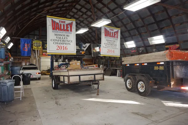 $435,000 | 760 North West Road, Wellington, KS 67152