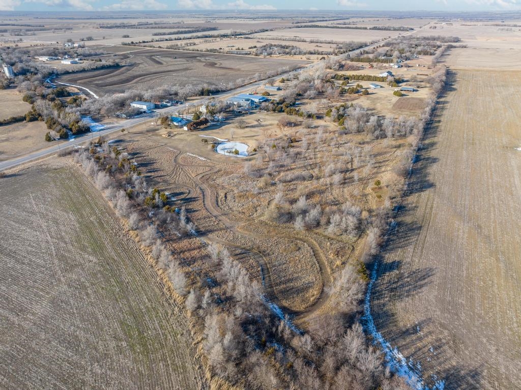 760 North West Road Wellington, KS 67152 - Photo 10 of 29