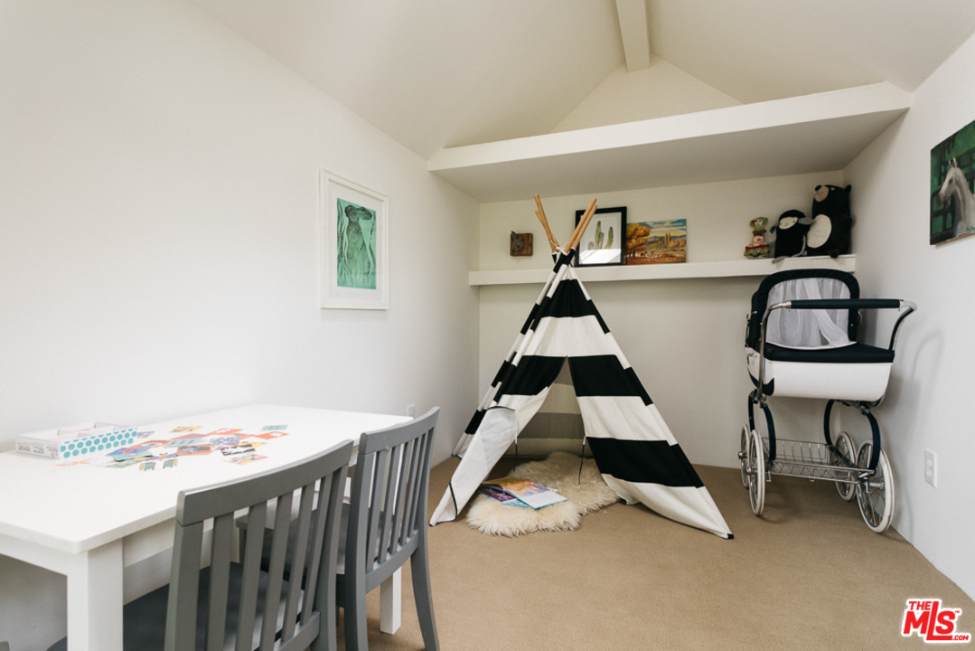 3295 Bennett Drive Los Angeles, CA 90068 - Photo 41 of 53