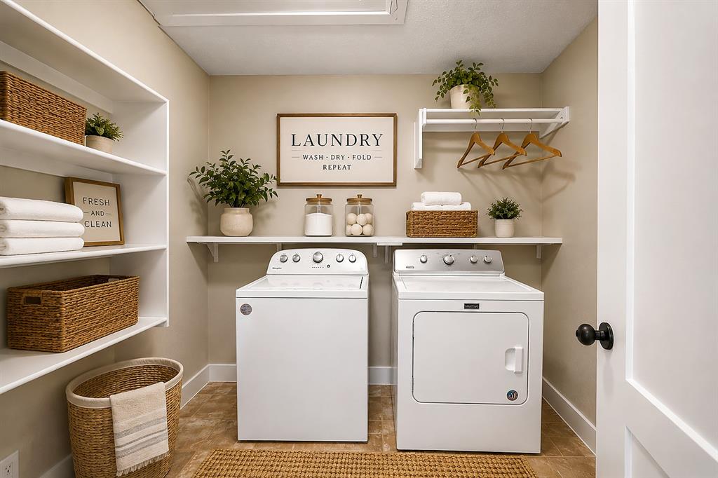 1547 Magnolia Lane Wills Point, TX 75169 - Photo 15 of 22 Dedicated laundry space featuring a top-load washing machine and front-load dryer