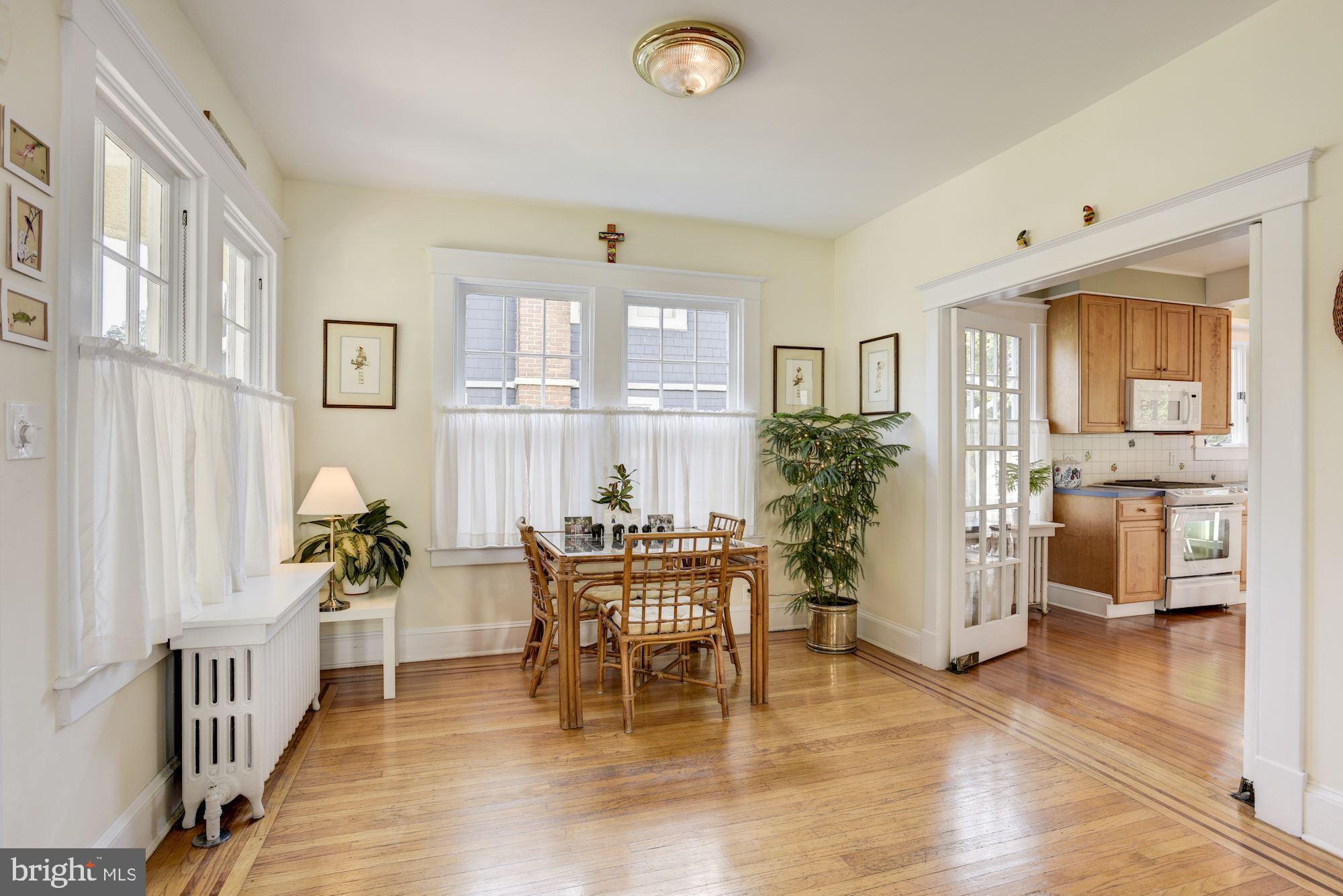 515 Anneslie Road Baltimore, MD 21212 - Photo 7 of 45 Great feel and flow in this home.