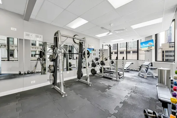 $2,700 | 405 North Wabash Avenue, Unit 609, Chicago, IL 60611