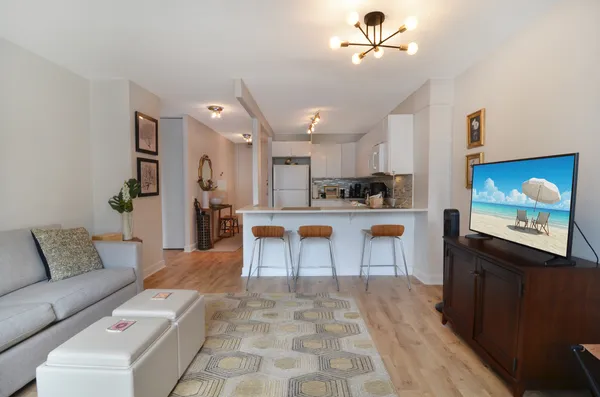 $2,700 | 405 North Wabash Avenue, Unit 609, Chicago, IL 60611