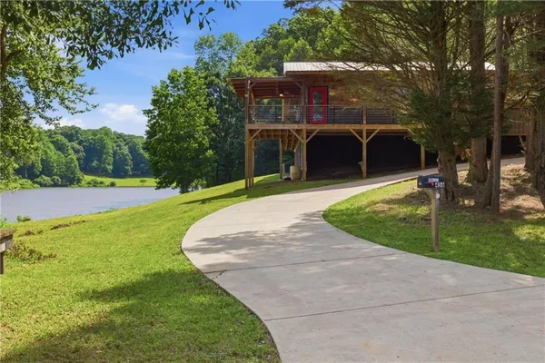 $495,000 | 456 Oak Springs Road, Clarkesville, GA 30523