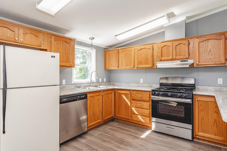 315 Rosehill Road Jackson, MI 49202 - Photo 2 of 40 5R9A0109-HDR