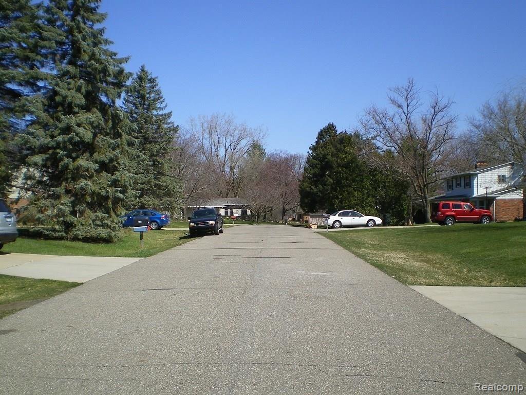 973 Hampstead Lane Rochester Hills, MI 48309 - Photo 8 of 40