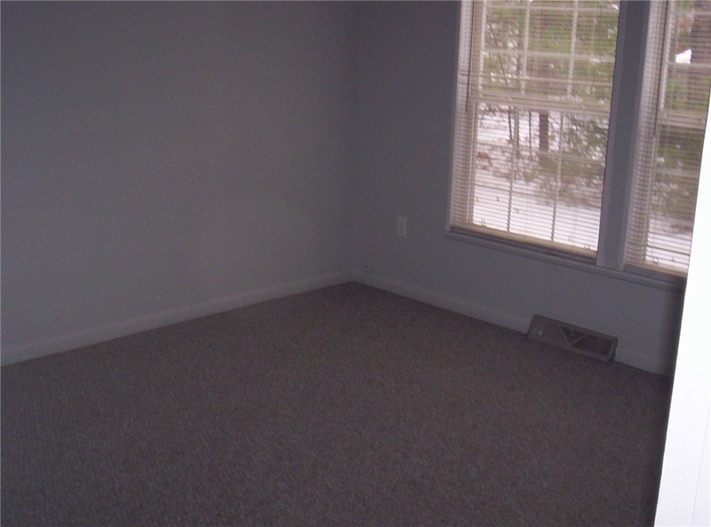 4 Sandra Circle Coventry, RI 02816 - Photo 12 of 26 Gallery Image 12