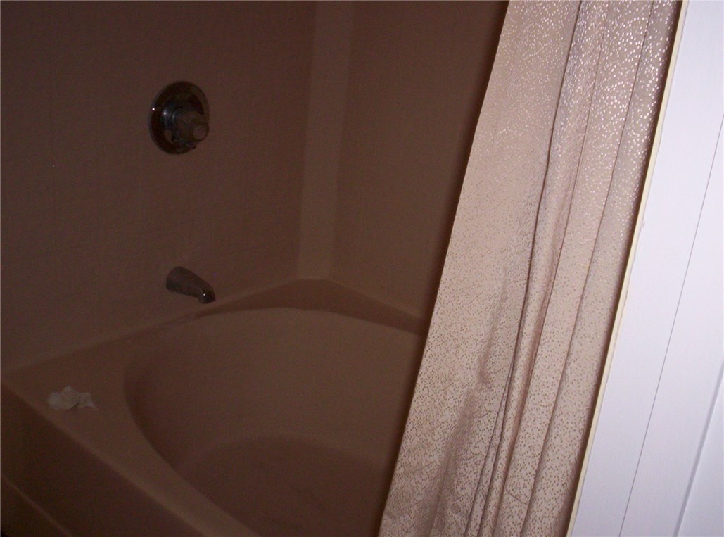 4 Sandra Circle Coventry, RI 02816 - Photo 15 of 26 Gallery Image 15