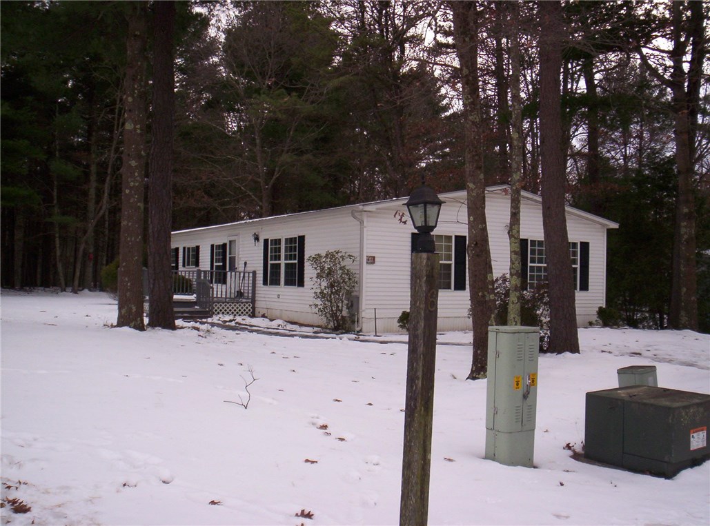 4 Sandra Circle Coventry, RI 02816 - Photo 2 of 26 Gallery Image 2