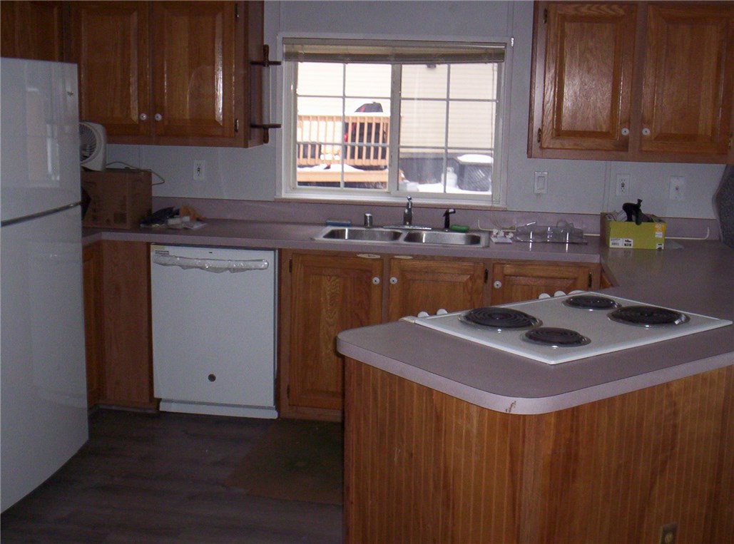 4 Sandra Circle Coventry, RI 02816 - Photo 7 of 26 Gallery Image 7
