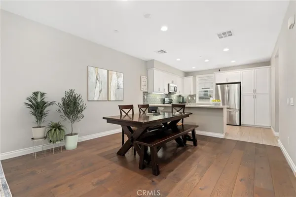 $745,000 | 649 West Foothill Boulevard, Unit 2, Glendora, CA 91741