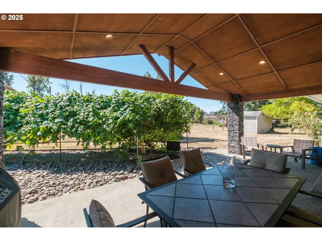 a view of outdoor space yard and patio