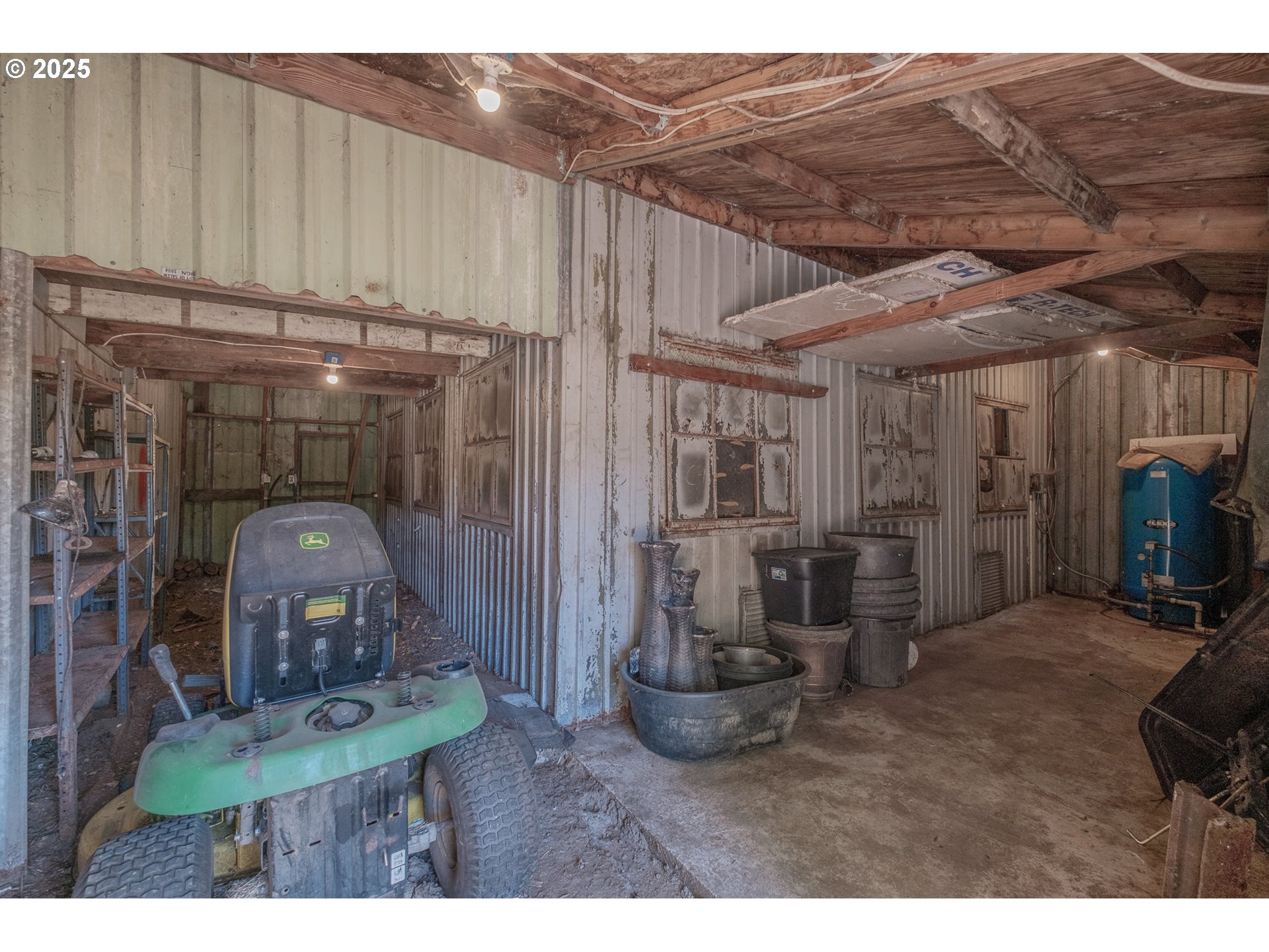 2225 Molalla Road Woodburn, OR 97071 - Photo 6 of 48 a view of a chairs and table in the patio