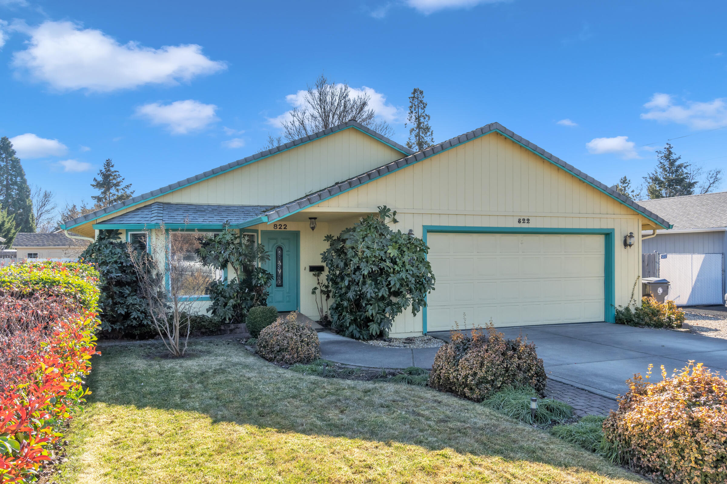 822 Hopkins Road Central Point, OR 97502 - Photo 1 of 24 1