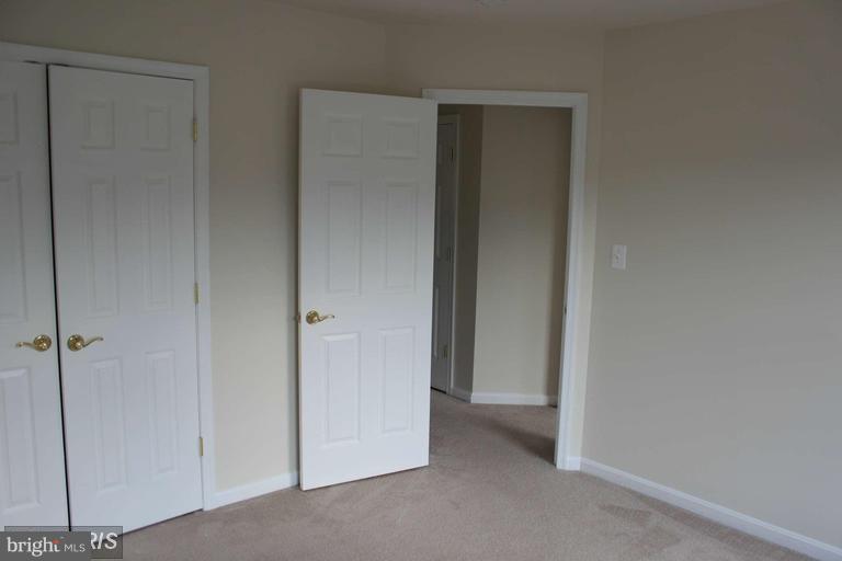24656 Nettle Mill Square Stone Ridge, VA 20105 - Photo 21 of 22 Bedroom