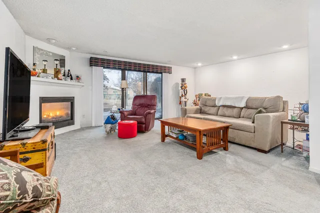 $234,500 | 1237 West Nicolet Circle, Appleton, WI 54914