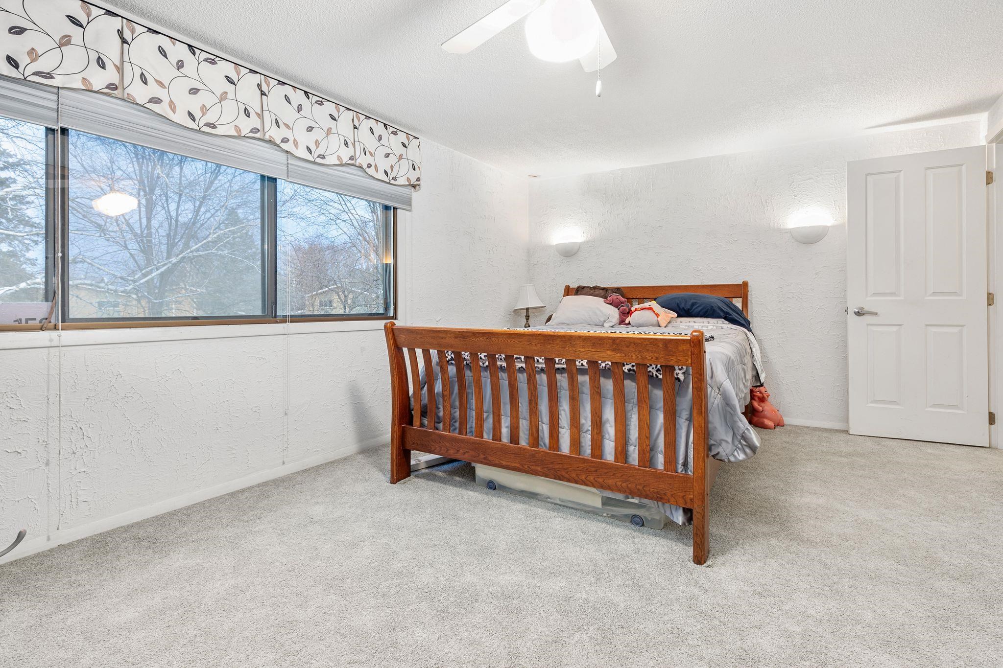 1237 West Nicolet Circle Appleton, WI 54914 - Photo 15 of 35