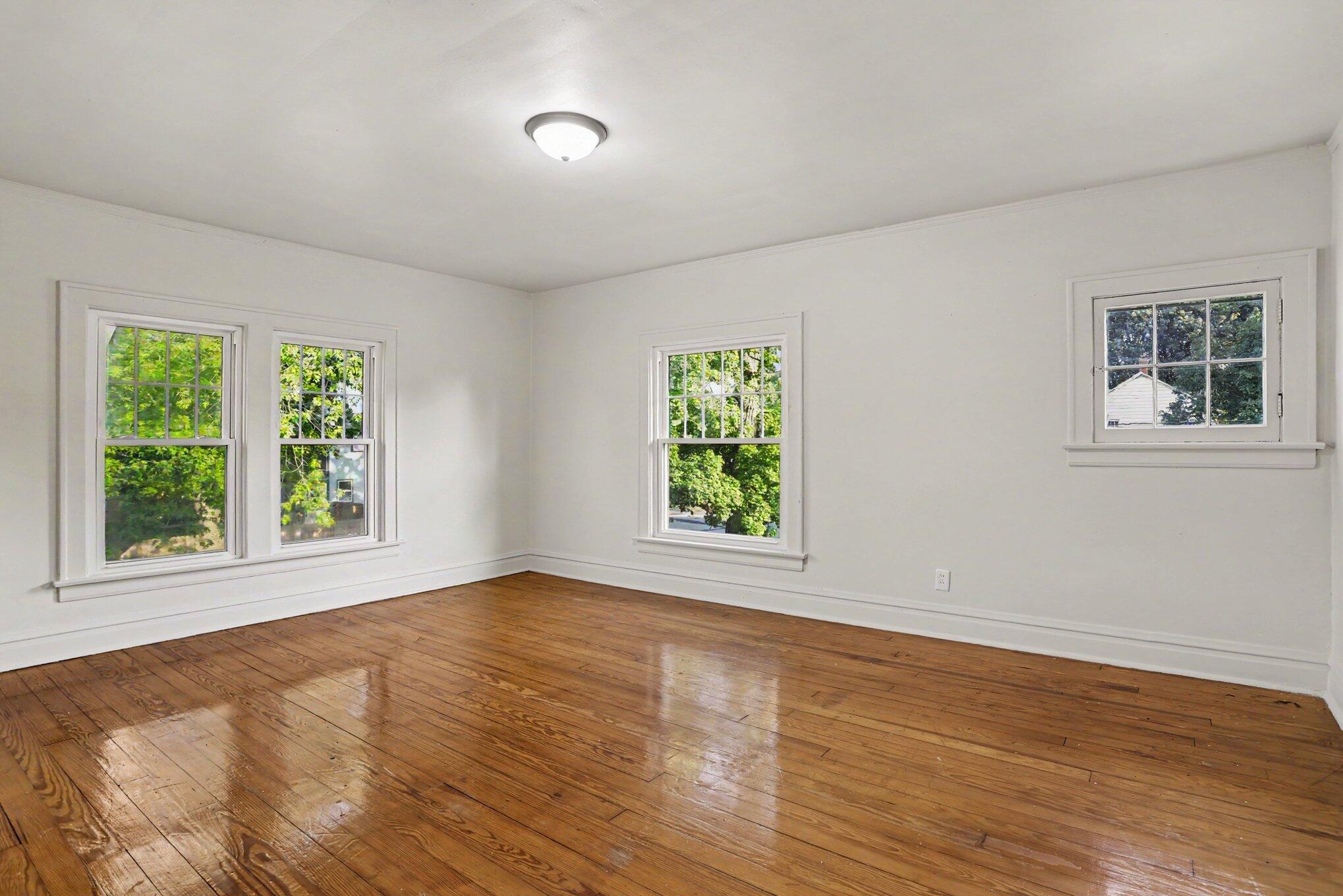 602 Rynearson Street Buchanan, MI 49107 - Photo 15 of 26 017_file_1308
