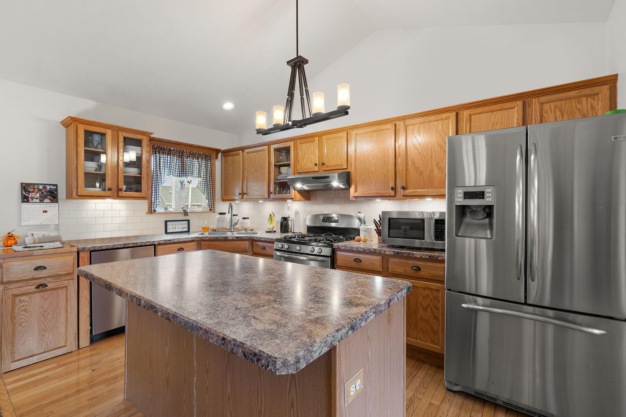 300 West 126th Place Crown Point, IN 46307 - Photo 8 of 23 2048x1365